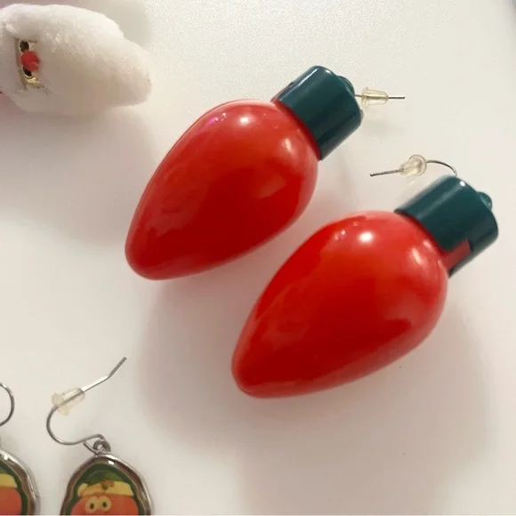 Set Of 4 Vintage Christmas Holiday Festive Santa Jingle Bell Earrings - Picture 4 of 16